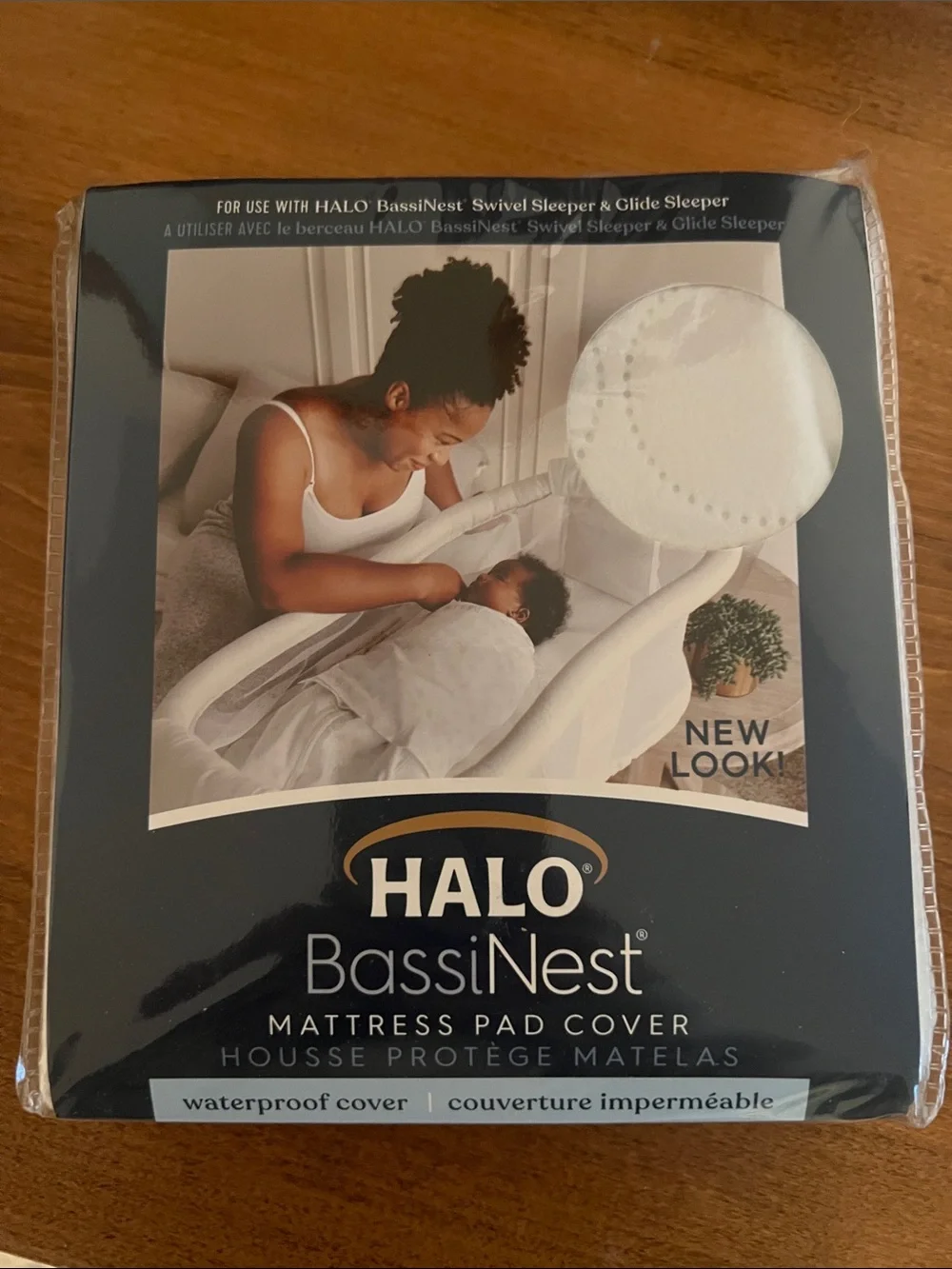 NIB HALO BassiNest Waterproof Mattress Pad Cover - White